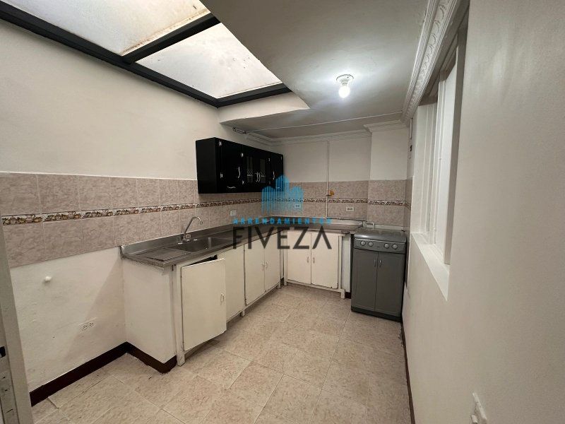 Casa en arriendo Antioquia Itagüí Centro 130 m2 Habitaciones 5 Baños 3 Garajes 0 Precio $3350000