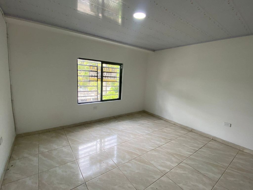 Apartamento en arriendo Valle Del Cauca Cali Aranjuez 75 m2 Habitaciones 2 Baños 1 Garajes 0 Precio $950000