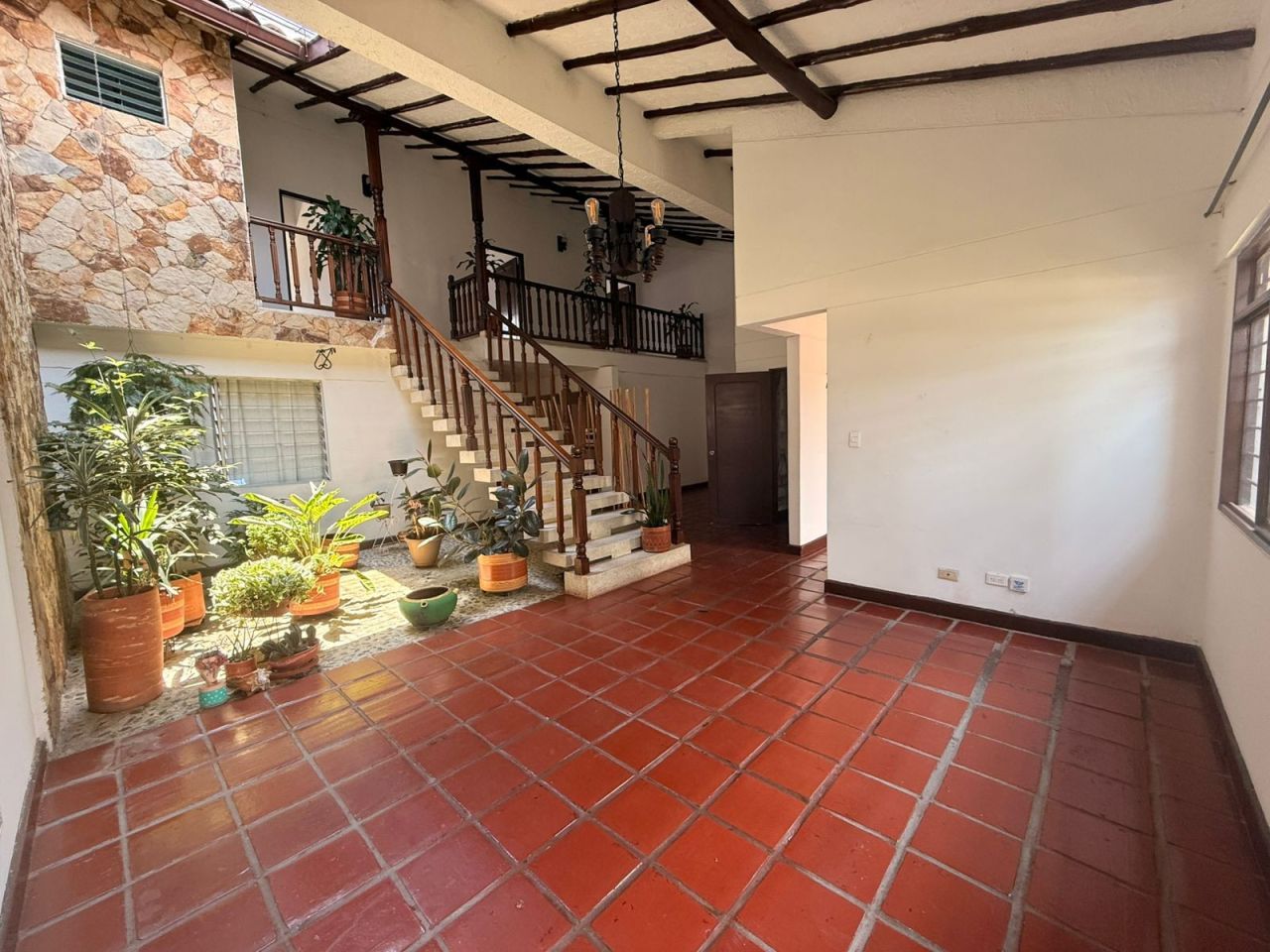 Casa en arriendo Valle Del Cauca Cali Mayapan Las Vegas 310 m2 Habitaciones 4 Baños 4 Garajes 1 Precio $4200000