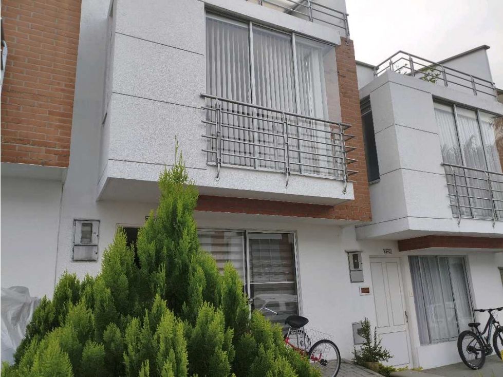 Casa en venta Risaralda Pereira Ur Bulevar De Las Villas 154 m2 Habitaciones 4 Baños 4 Garajes 2 Precio $709000000