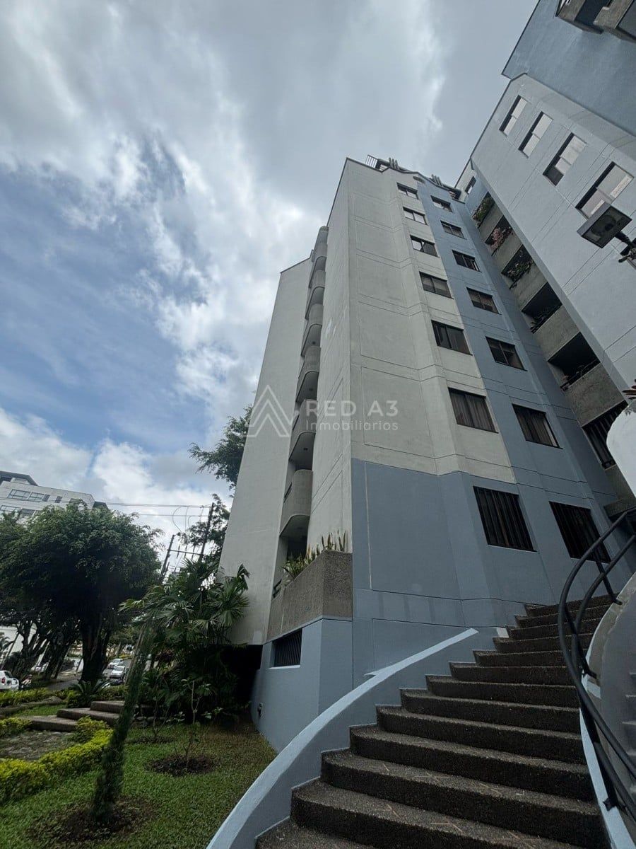 Apartamento en arriendo Risaralda Pereira Los Angeles 136 m2 Habitaciones 4 Baños 3 Garajes 2 Precio $4150000