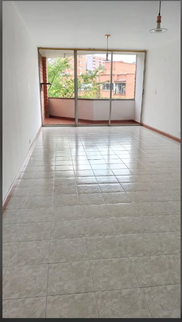 Apartamento en arriendo Antioquia Envigado Zúñiga 125 m2 Habitaciones 3 Baños 3 Garajes 2 Precio $4400000