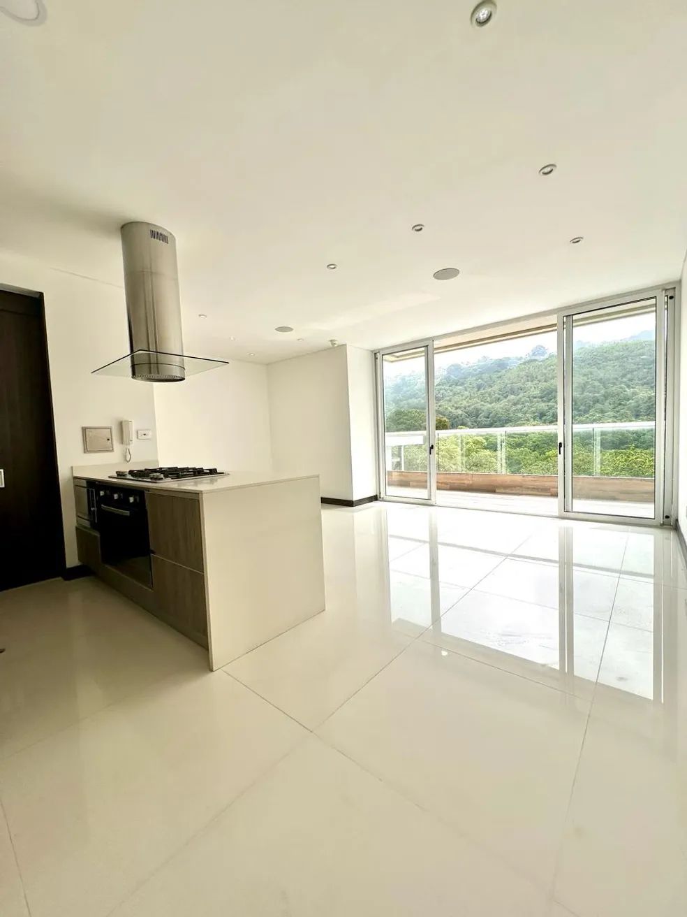 Apartamento en venta Santander Bucaramanga Cabecera Del Llano 151 m2 Habitaciones 4 Baños 3 Garajes 2 Precio $820000000