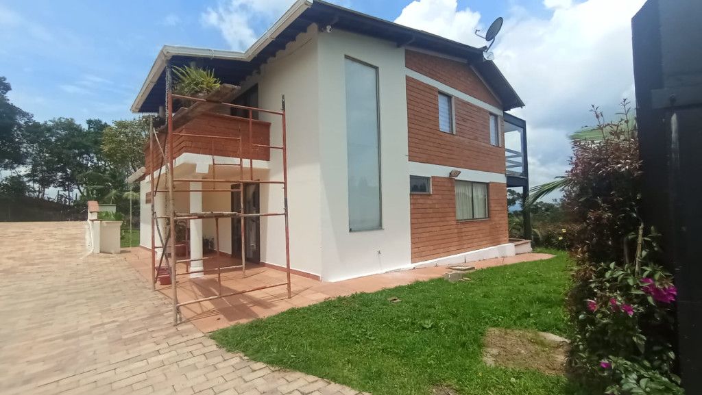 Finca en arriendo Antioquia El Carmen De Viboral El Carmen De Viboral 2000 m2 Habitaciones 3 Baños 4 Garajes 0 Precio $4800000