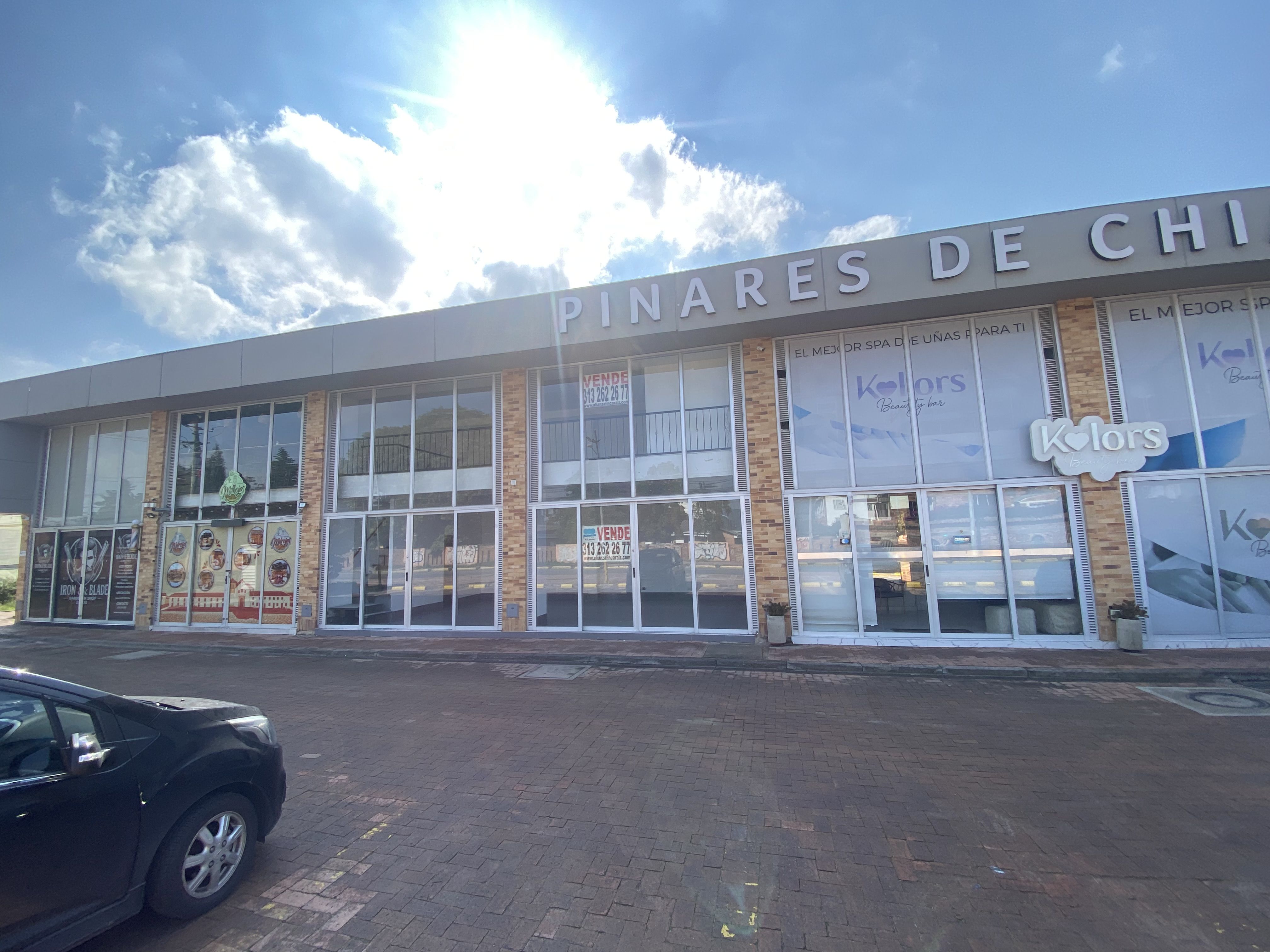 Local Comercial en venta Cundinamarca Chía Bachue 100 m2 Habitaciones 1 Baños 1 Garajes 2 Precio $525000000