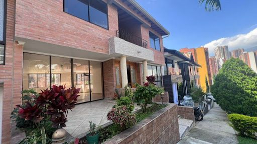 Casa en arriendo Antioquia Sabaneta Vegas De La Doctora 540 m2 Habitaciones 4 Baños 9 Garajes 5 Precio $6000000
