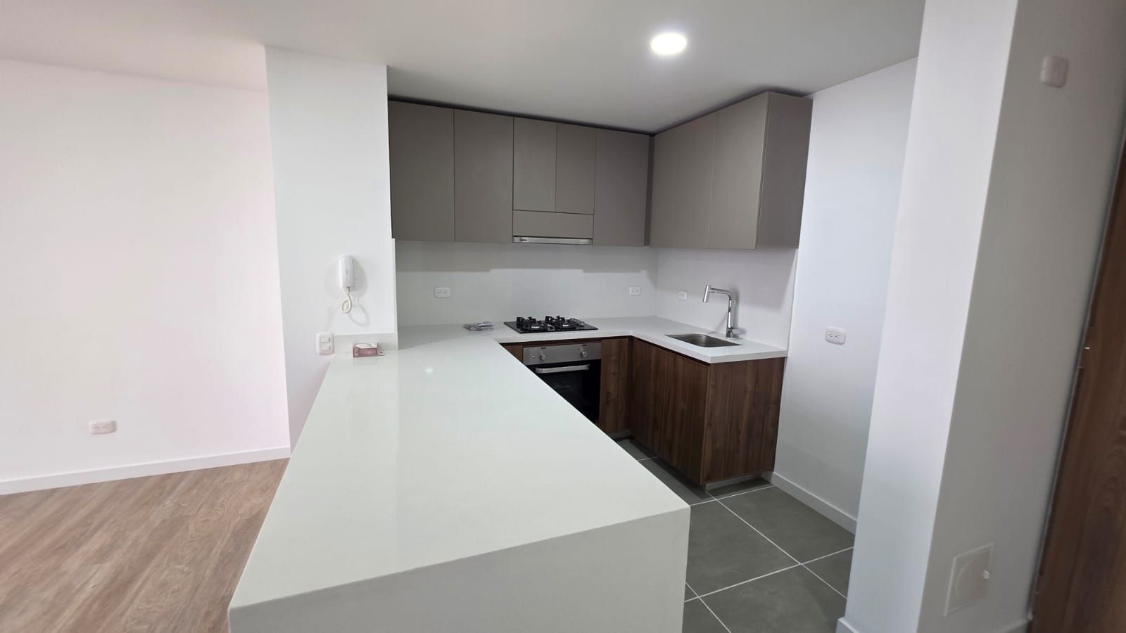 Apartamento en arriendo Cundinamarca Bogotá San Jose De Usaquen 90 m2 Habitaciones 2 Baños 2 Garajes 1 Precio $4000000