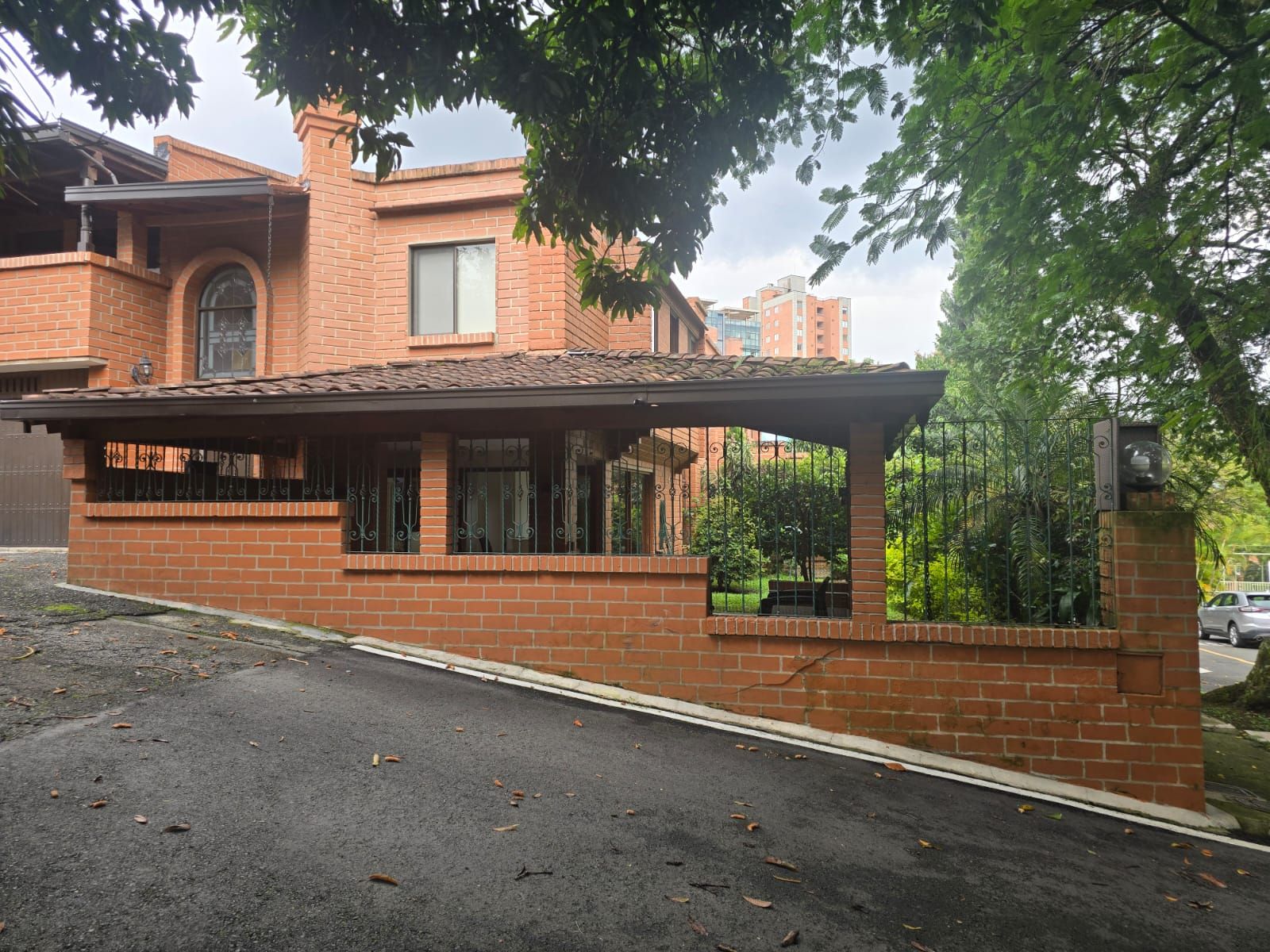 Casa Campestre en venta Antioquia Medellín La Florida 300 m2 Habitaciones 3 Baños 3 Garajes 2 Precio $1500000000