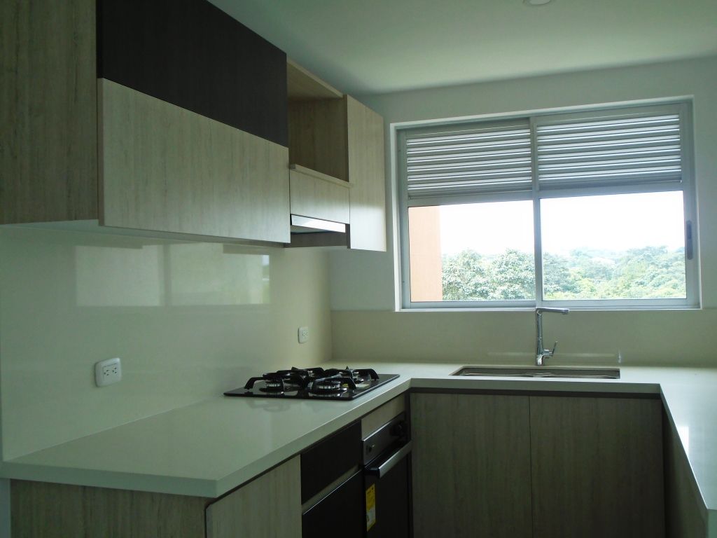 Apartamento en venta Risaralda Pereira Pinares Alto 141 m2 Habitaciones 3 Baños 2 Garajes 2 Precio $950000000