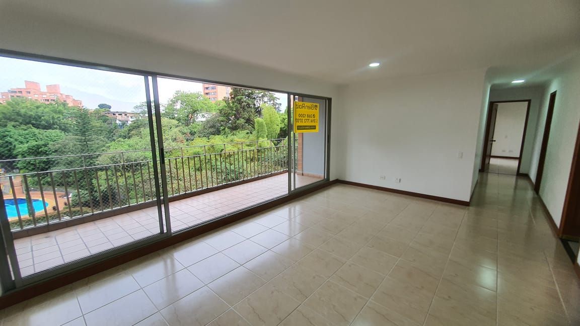 Apartamento en arriendo Antioquia Envigado Zúñiga 110 m2 Habitaciones 3 Baños 2 Garajes 1 Precio $5500000