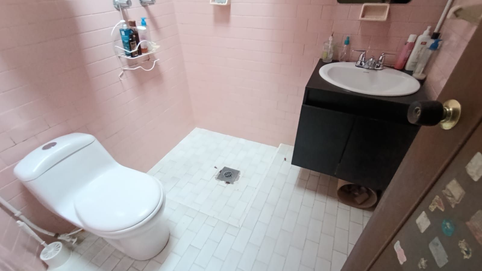 Local en arriendo Antioquia Medellín El Nogal- Los Almendros 370 m2 Habitaciones 0 Baños 4 Garajes 2 Precio $20500000