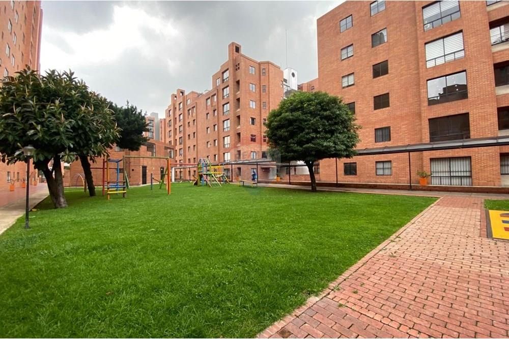 Apartamento en venta Cundinamarca Bogotá Modelia 94 m2 Habitaciones 3 Baños 2 Garajes 2 Precio $650000000