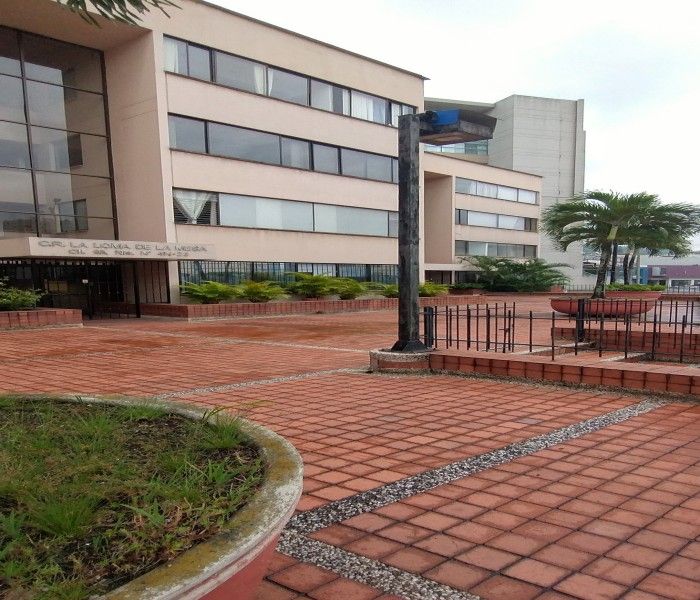 Apartaestudio en venta Valle Del Cauca Cali Granada 37 m2 Habitaciones 1 Baños 1 Garajes 1 Precio $170000000