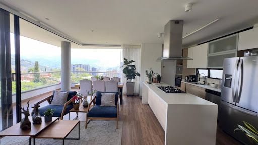 Apartamento en arriendo Antioquia Envigado Envigado 130 m2 Habitaciones 3 Baños 3 Garajes 2 Precio $8200000