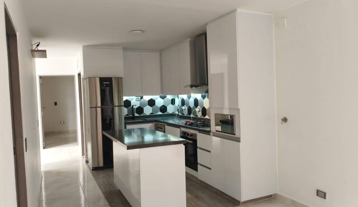 Casa en arriendo Antioquia Medellín Corazon De Jesus 105 m2 Habitaciones 4 Baños 5 Garajes 0 Precio $3800000
