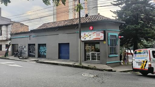 Local en arriendo Antioquia Medellín Bombona No1 38 m2 Habitaciones 0 Baños 1 Garajes 0 Precio $2200000