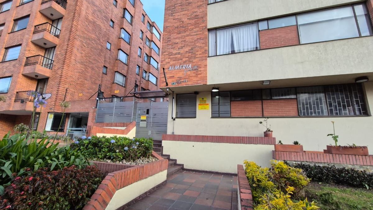 Apartamento en arriendo Cundinamarca Bogotá Los Cedritos 51 m2 Habitaciones 2 Baños 2 Garajes 1 Precio $2600000