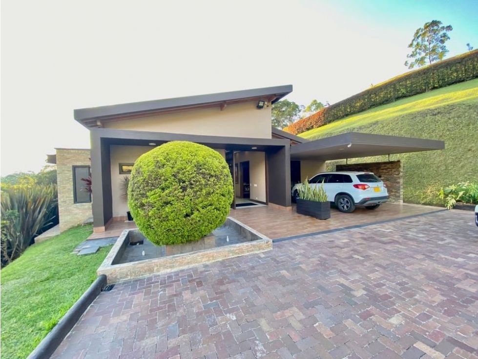 Casa en arriendo Antioquia Rionegro Rionegro 380 m2 Habitaciones 4 Baños 5 Garajes 2 Precio $12200000