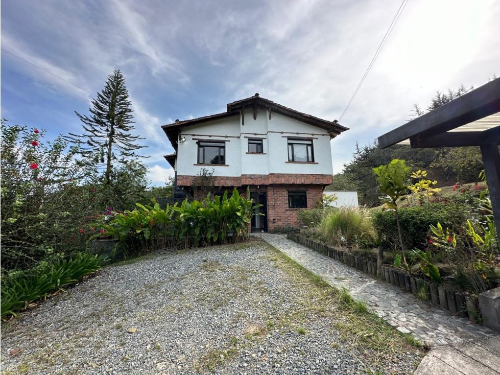 Casa Campestre en arriendo Antioquia Rionegro Rionegro 250 m2 Habitaciones 4 Baños 3 Garajes 2 Precio $6900000