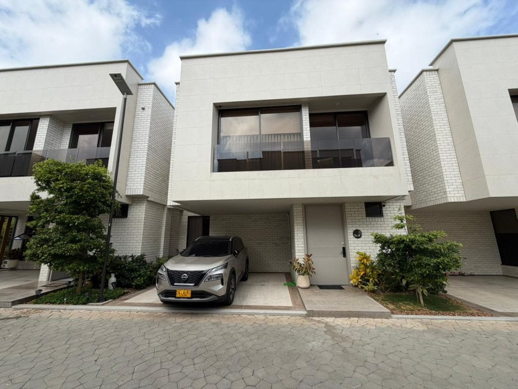Casa en arriendo Atlántico Puerto Colombia La Rosita 191 m2 Habitaciones 3 Baños 4 Garajes 2 Precio $7700000