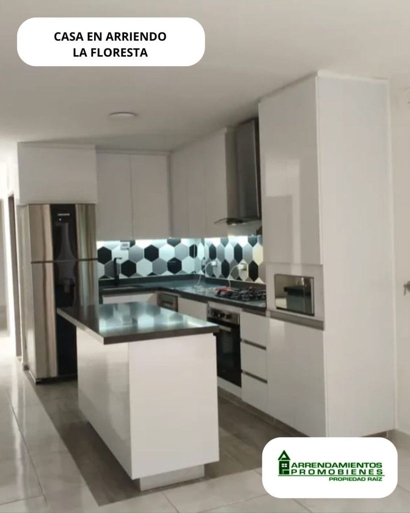 Casa en arriendo Antioquia Medellín La America 105 m2 Habitaciones 4 Baños 5 Garajes 1 Precio $3700000