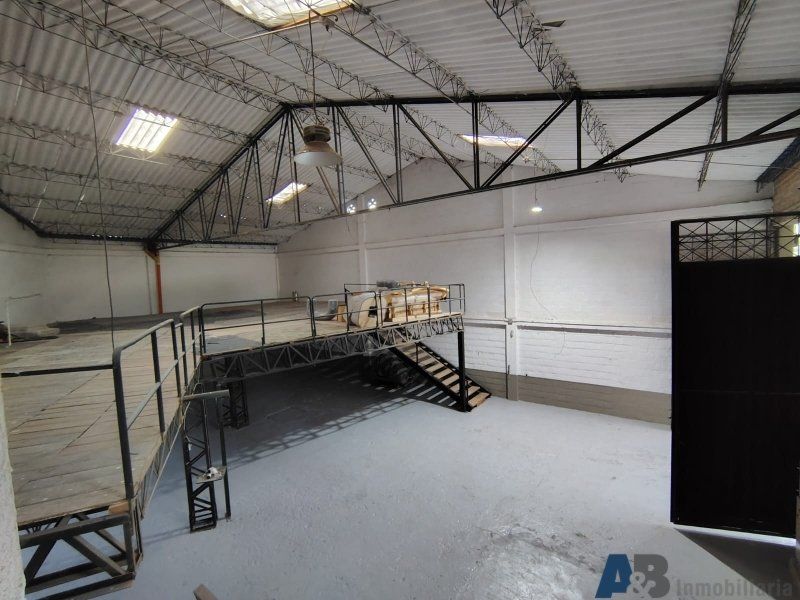 Bodega en arriendo Antioquia La Estrella La Tablaza 700 m2 Habitaciones 0 Baños 2 Garajes 0 Precio $14000000