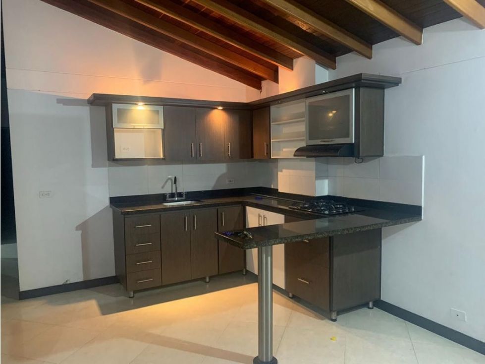Apartamento en venta Antioquia Envigado Obrero 105 m2 Habitaciones 3 Baños 3 Garajes 1 Precio $550000000