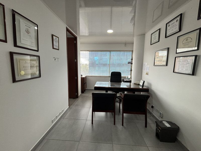 Consultorio en venta Cundinamarca Bogotá Chico 28 m2 Habitaciones 0 Baños 1 Garajes 1 Precio $330000000