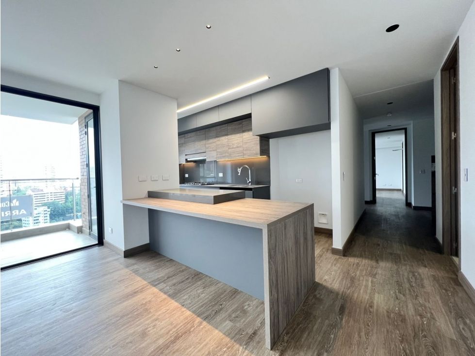 Apartamento en arriendo Antioquia Medellín El Castillo 148 m2 Habitaciones 3 Baños 4 Garajes 1 Precio $11000000