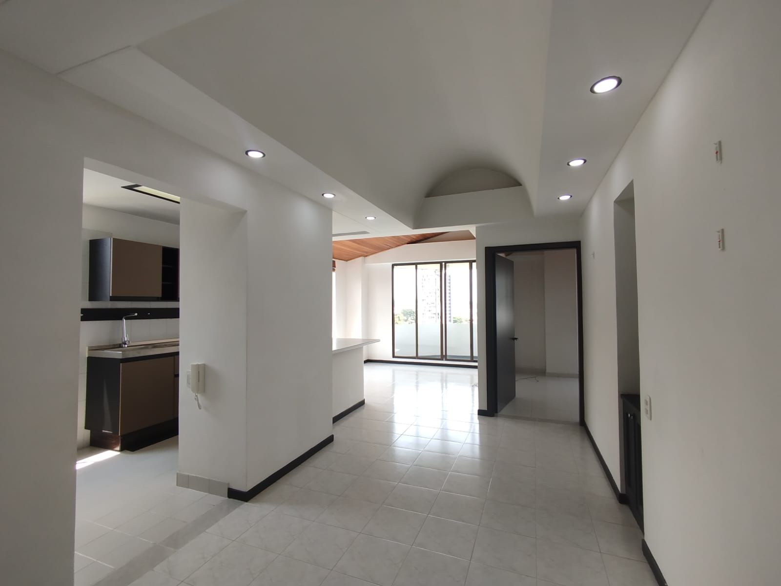 Apartaestudio en arriendo Risaralda Pereira Jardin De Velez Y Velez 72 m2 Habitaciones 1 Baños 2 Garajes 1 Precio $2400000