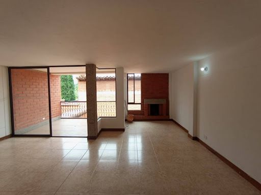 Casa en arriendo Antioquia Envigado Loma De Las Brujas 160 m2 Habitaciones 3 Baños 3 Garajes 2 Precio $7500000