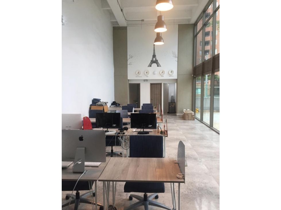 Local en arriendo Antioquia Medellín Villa Carlota 250 m2 Habitaciones 0 Baños 2 Garajes 0 Precio $10000000