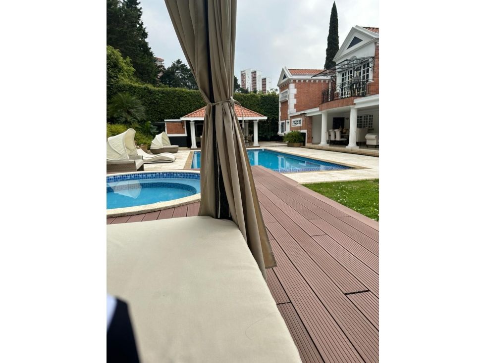 Casa en arriendo Antioquia Medellín Medellín 800 m2 Habitaciones 4 Baños 6 Garajes 5 Precio $35650000