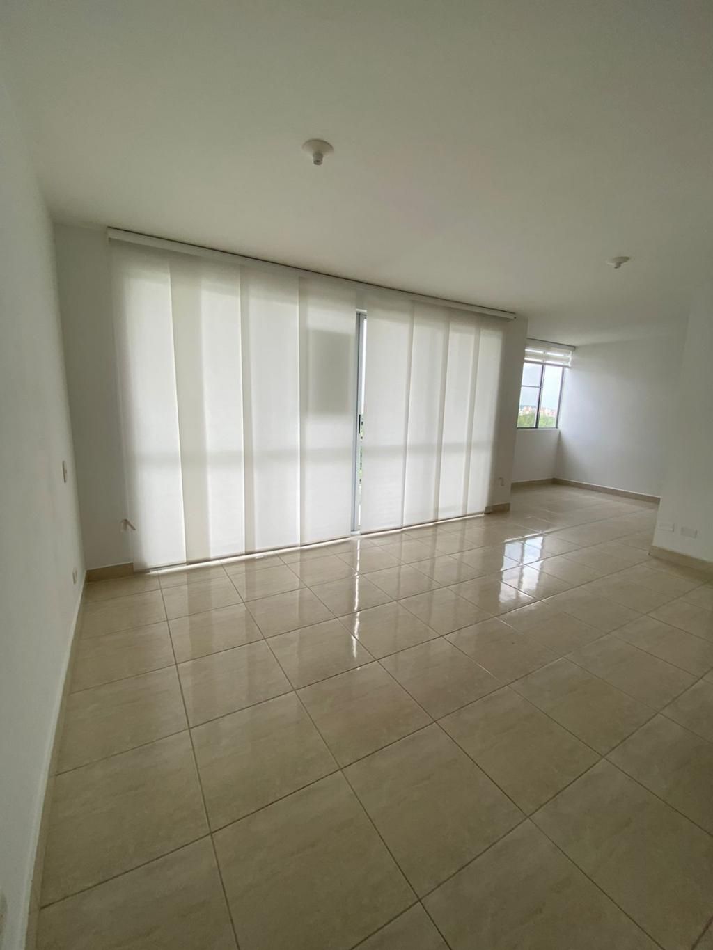 Apartamento en arriendo Valle Del Cauca Cali Alto Nápoles 60 m2 Habitaciones 2 Baños 2 Garajes 1 Precio $1450000