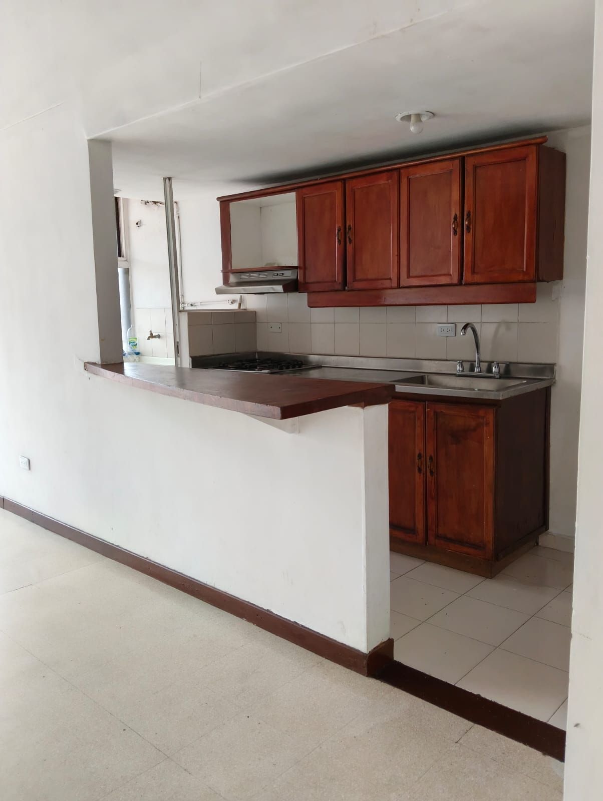 Apartamento en arriendo Antioquia Medellín San Bernardo 81 m2 Habitaciones 3 Baños 3 Garajes 1 Precio $2600000