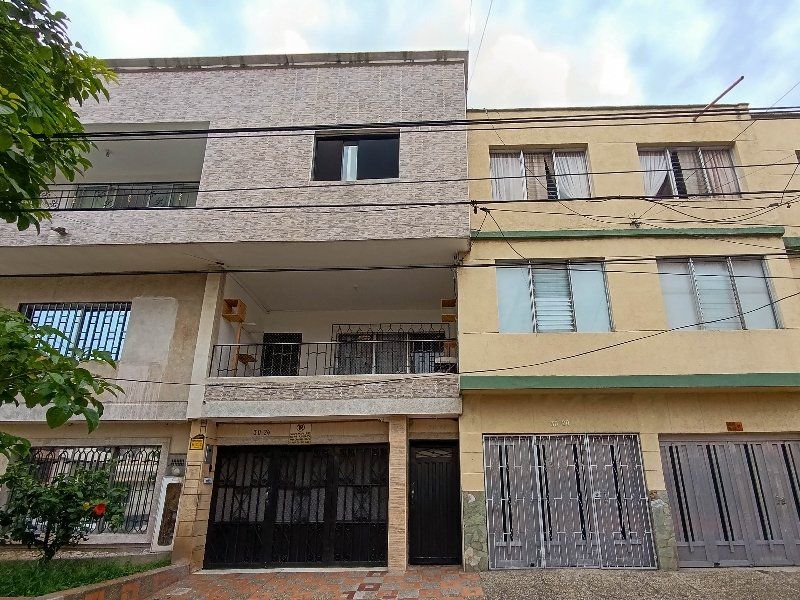 Apartamento en arriendo Antioquia Medellín Rosales 91 m2 Habitaciones 3 Baños 2 Garajes 0 Precio $2700000