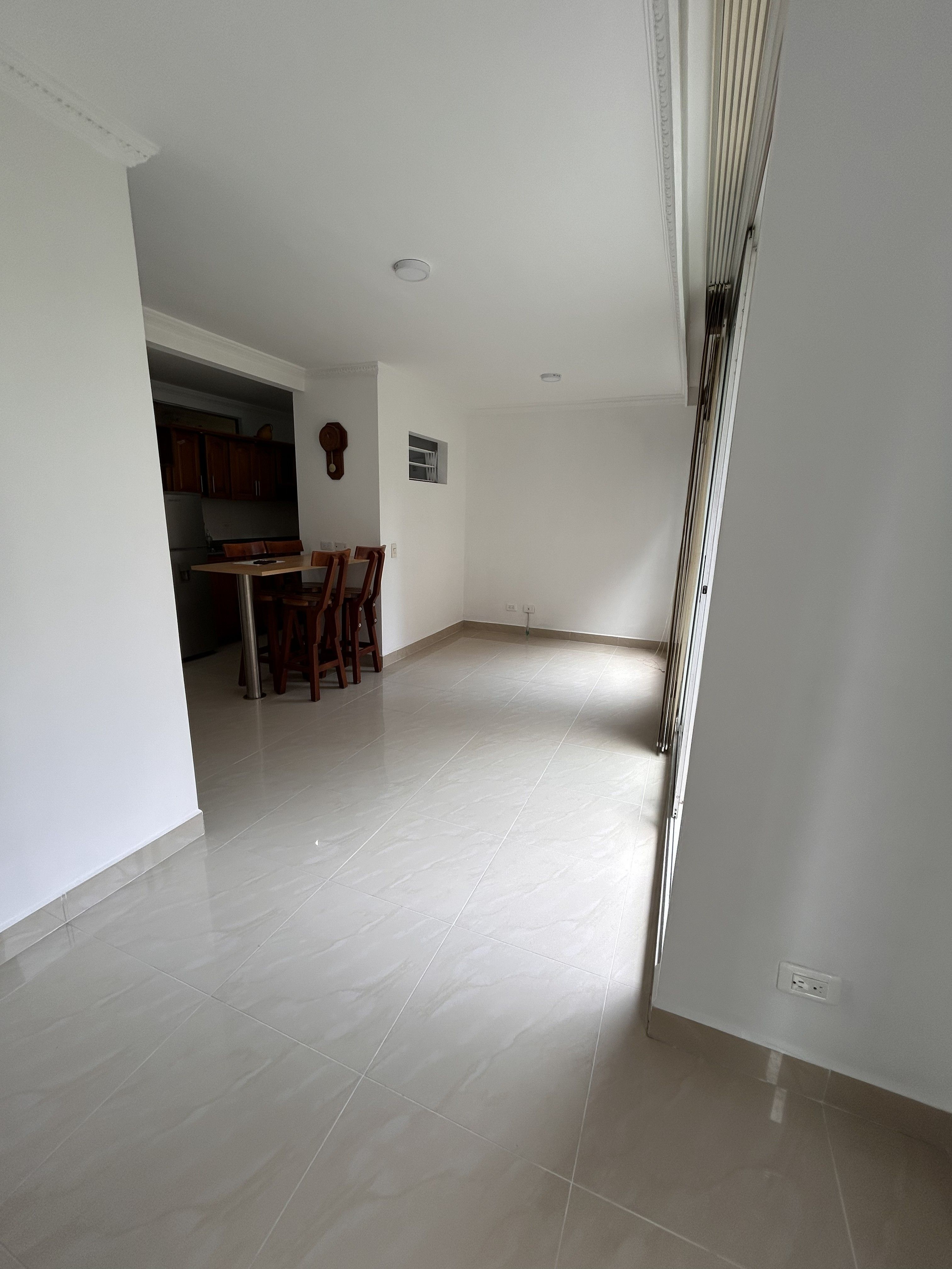 Apartamento en arriendo Antioquia Medellín Santa Rosa De Lima 55 m2 Habitaciones 2 Baños 2 Garajes 1 Precio $2090000