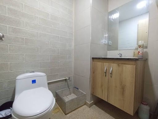 Oficina en arriendo Antioquia Medellín Los Conquistadores 142 m2 Habitaciones 0 Baños 3 Garajes 0 Precio $7500000