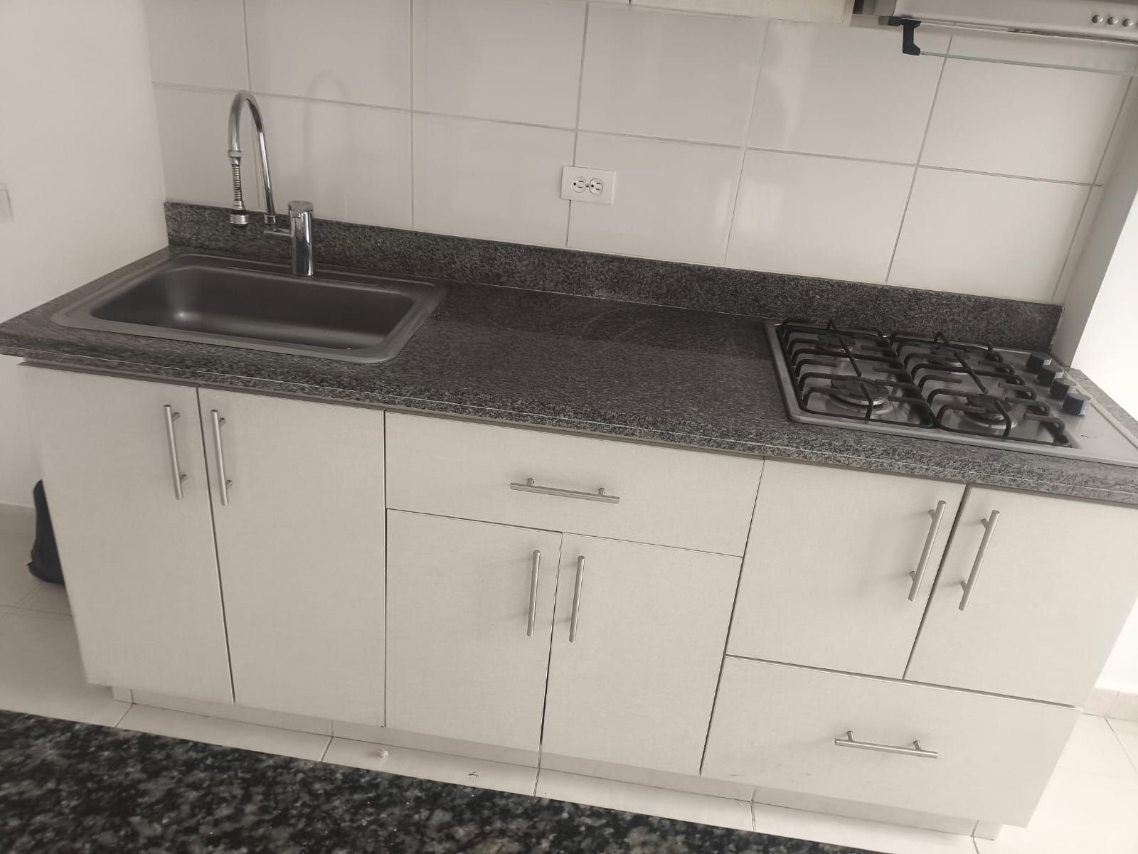 Apartamento en arriendo Antioquia La Estrella San Miguel 54 m2 Habitaciones 2 Baños 2 Garajes 1 Precio $1800000