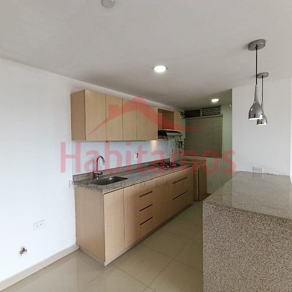 Apartamento en arriendo Antioquia Rionegro San Antonio 80 m2 Habitaciones 3 Baños 2 Garajes 1 Precio $3000000