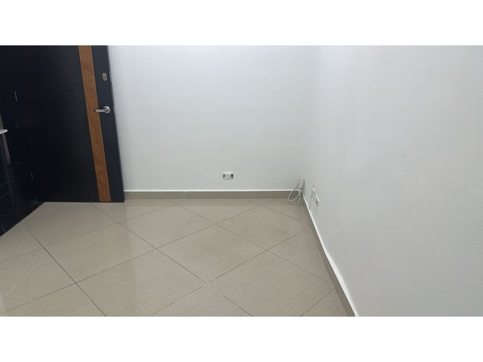 Oficina en arriendo Antioquia Medellín Lorena 11 m2 Habitaciones 0 Baños 1 Garajes 0 Precio $1400000