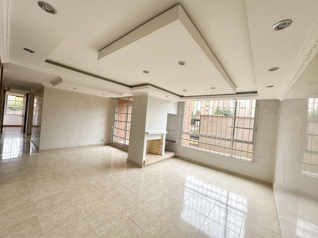 Apartamento en venta Cundinamarca Bogotá Portales Del Norte 105 m2 Habitaciones 3 Baños 2 Garajes 2 Precio $500000000