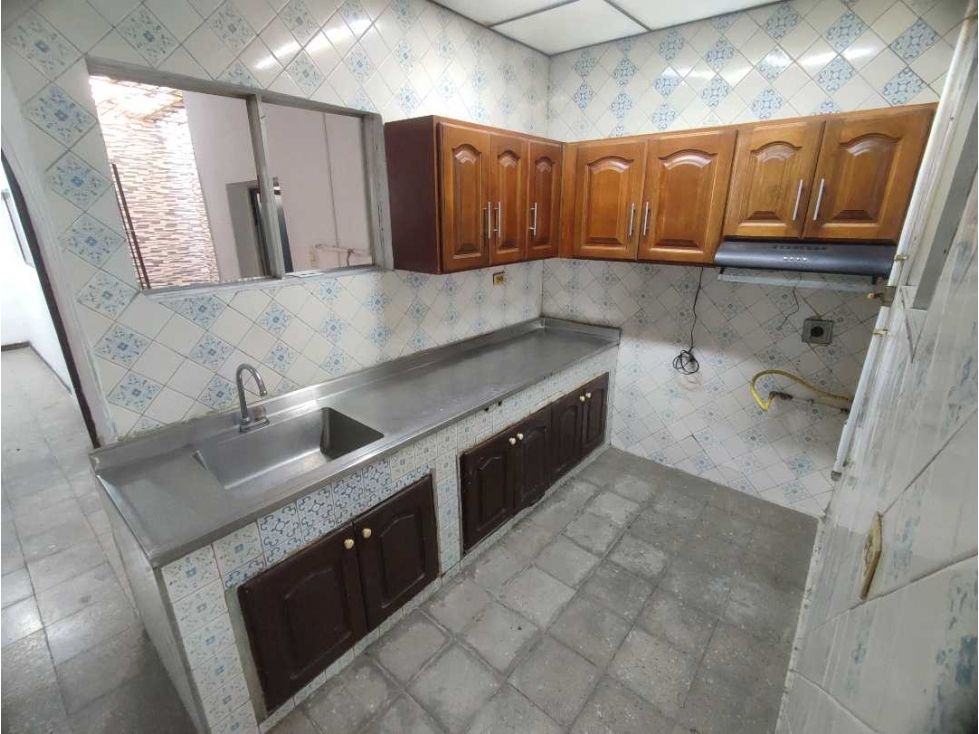 Apartamento en arriendo Antioquia Medellín San Miguel 90 m2 Habitaciones 3 Baños 2 Garajes 0 Precio $1600000