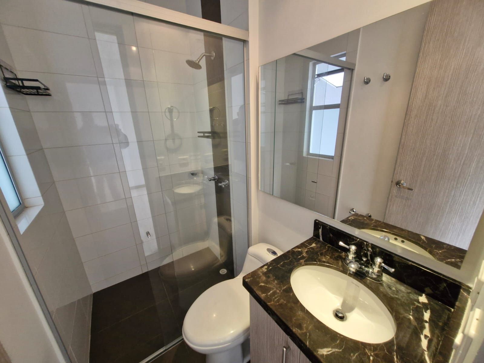 Apartamento en arriendo Antioquia La Estrella Suramérica 88 m2 Habitaciones 3 Baños 2 Garajes 2 Precio $3500000