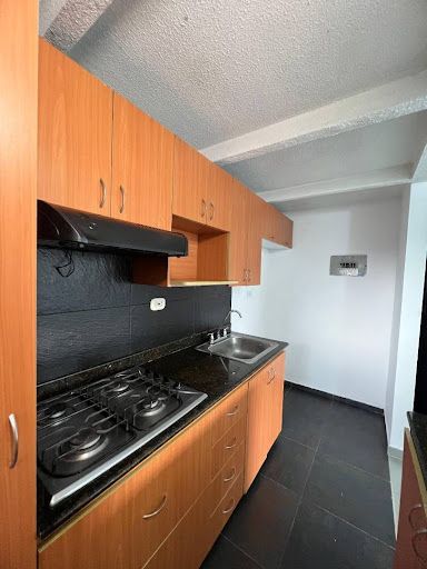 Apartamento en venta Antioquia Medellín Los Colores 59 m2 Habitaciones 3 Baños 2 Garajes 1 Precio $500000000