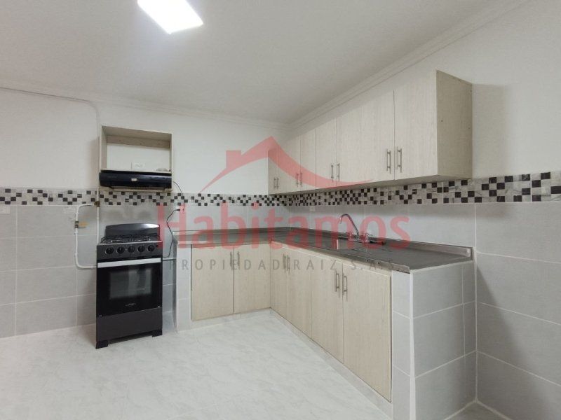 Apartamento en arriendo Antioquia Medellín San Javier No1 110 m2 Habitaciones 3 Baños 2 Garajes 0 Precio $2200000