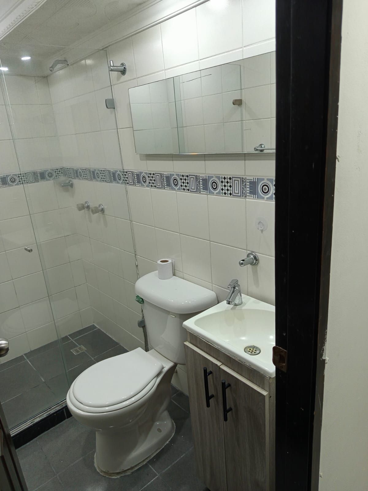 Apartamento en arriendo Antioquia Medellín La Hondonada 70 m2 Habitaciones 3 Baños 1 Garajes 1 Precio $2300000