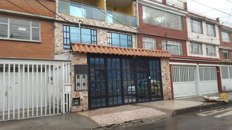 Edificio en venta Cundinamarca Bogotá Santa Helenita 480 m2 Habitaciones 10 Baños 6 Garajes 2 Precio $1500000000