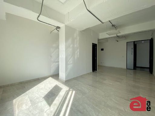 Oficina en arriendo Antioquia Envigado El Dorado 33 m2 Habitaciones 0 Baños 1 Garajes 1 Precio $3200000