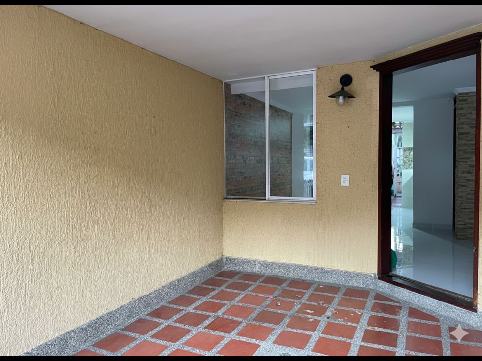 Casa en arriendo Antioquia Itagüí Quintas De Sausalitos 141 m2 Habitaciones 5 Baños 3 Garajes 2 Precio $4500000